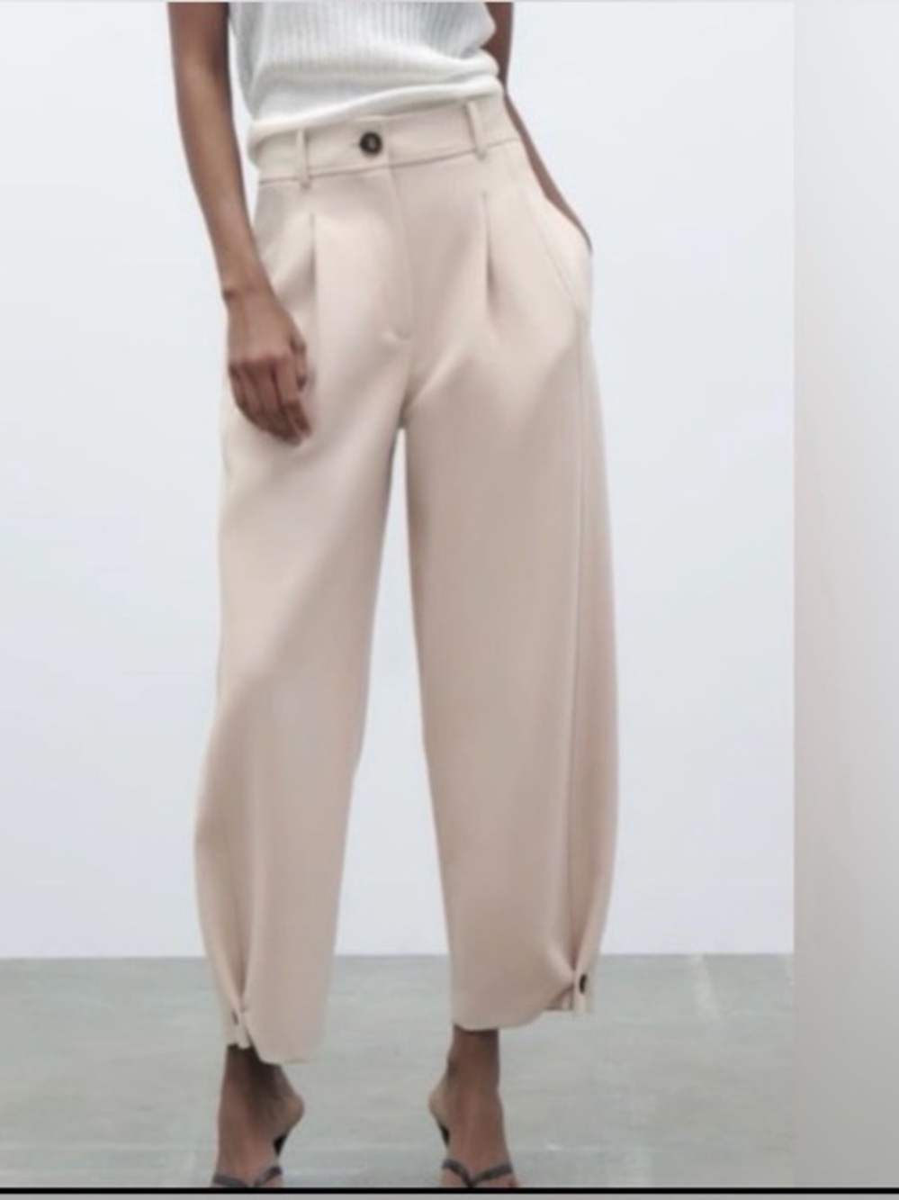 Zara Beige High-Waisted Barrel-Fit Trousers